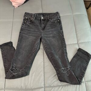 10 Long American Eagle Outfitters Black Distressed Jeans